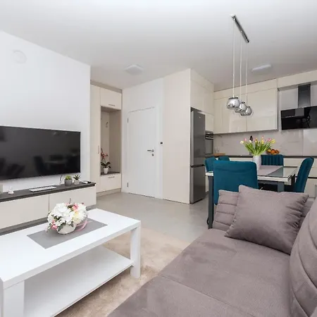 Apartament Olena Makarska