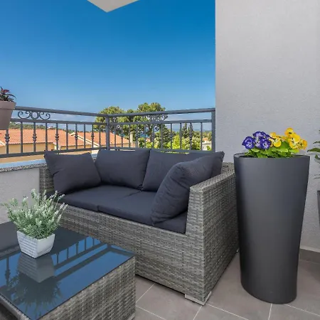 Olena Apartament Makarska